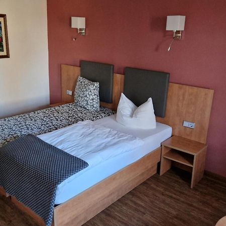 Hotel Garni Demmel & Cie Rohrsheim Eksteriør billede