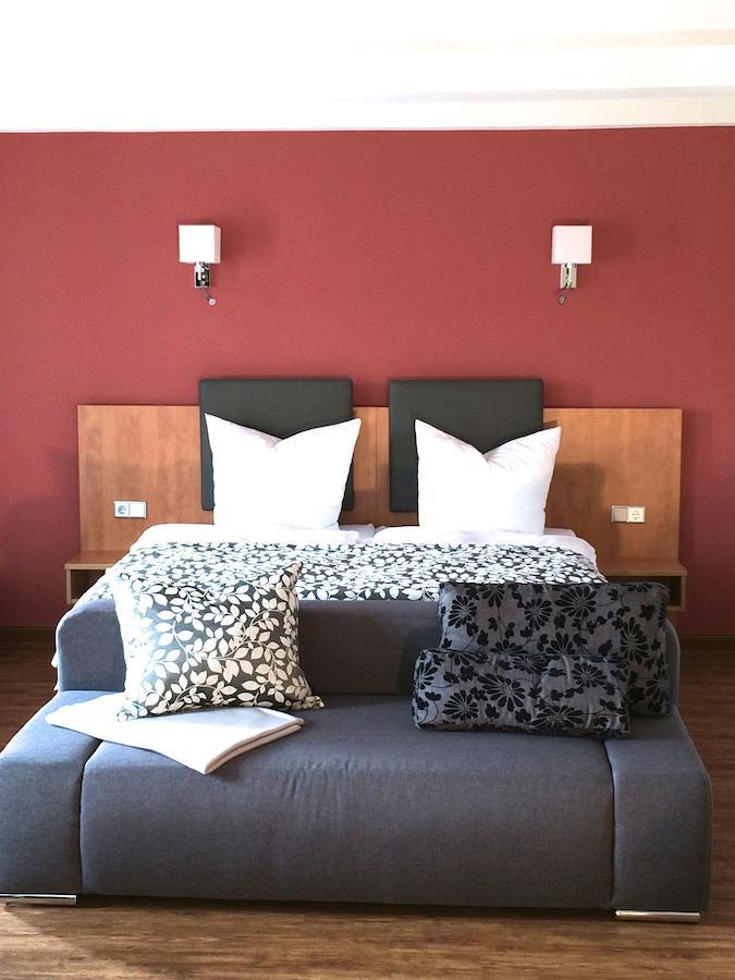 Hotel Garni Demmel & Cie Rohrsheim Eksteriør billede
